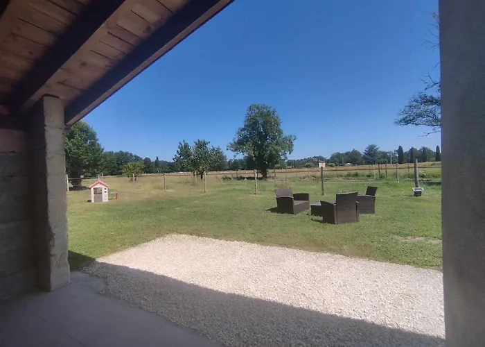 Charming Comfortable Barn Coutras